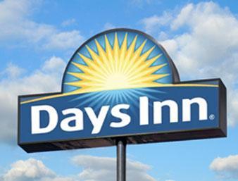 Days Inn & Suites By Wyndham South Gate Eksteriør billede